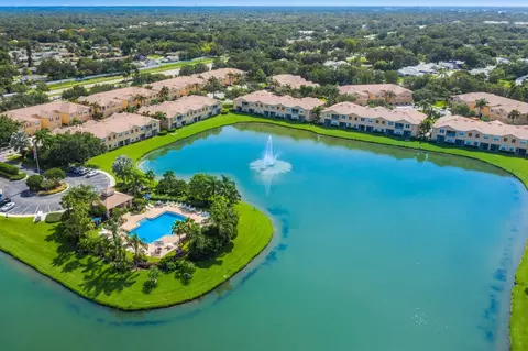 3402 Parkridge Cir, Sarasota, FL 34243