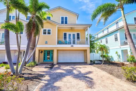 145 50th St, Holmes Beach, FL 34217