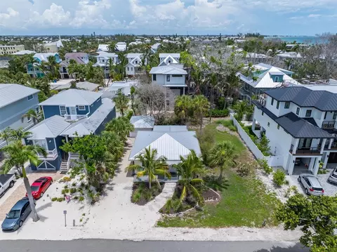 109 Maple Ave, Anna Maria, FL 34216