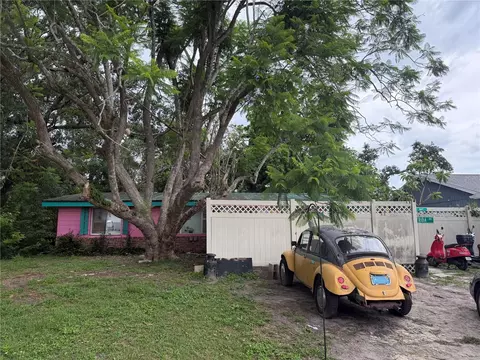 5011 Elfrida Ave, Sarasota, FL 34235