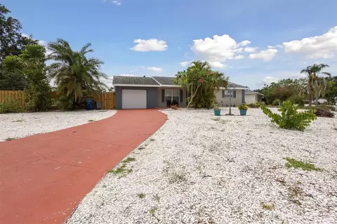4303 83rd St W, Bradenton, FL 34209