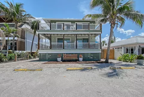1103 Shore View Dr, Englewood, FL 34223