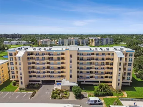 4460 Fairways Blvd #607, Bradenton, FL 34209