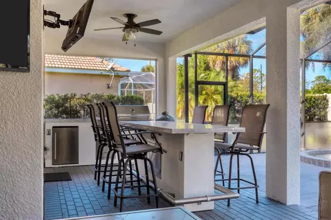 Kitchen - 7119 67th Ter E, Bradenton, FL 34203 photo 6 of 6