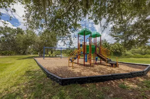 View/Area - 7119 67th Ter E, Bradenton, FL 34203 photo 7 of 12