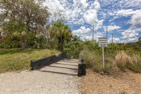 View/Area - 7119 67th Ter E, Bradenton, FL 34203 photo 8 of 12
