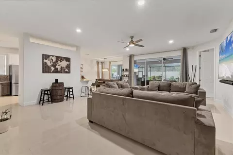 Living - 7119 67th Ter E, Bradenton, FL 34203 photo 1 of 2
