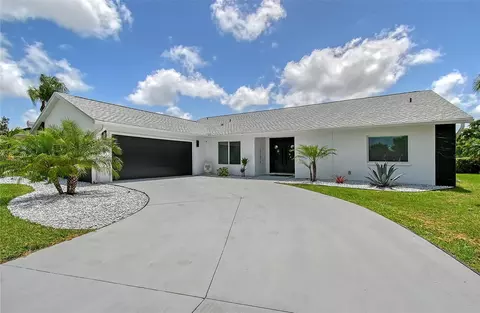 3634 Torrey Pines Way, Sarasota, FL 34238