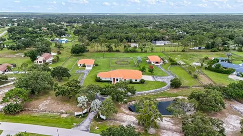 7025 Saddle Creek Cir, Sarasota, FL 34241