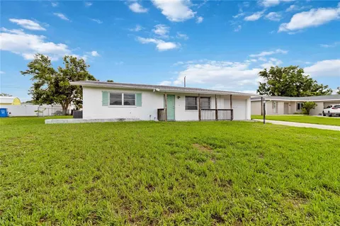 417 Glen Oak Rd, Venice, FL 34293