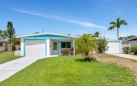 320 59th St W, Bradenton, FL 34209