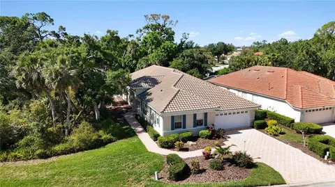 5018 Hanging Moss Ln, Sarasota, FL 34238