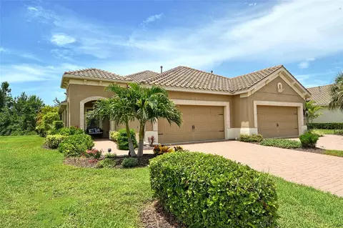 1301 Backspin Dr, Englewood, FL 34223
