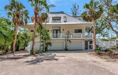 3737 Bayou Louise Ln, Sarasota, FL 34242
