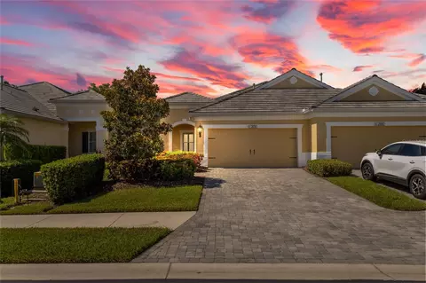 2070 Crystal Lake Trl, Bradenton, FL 34211