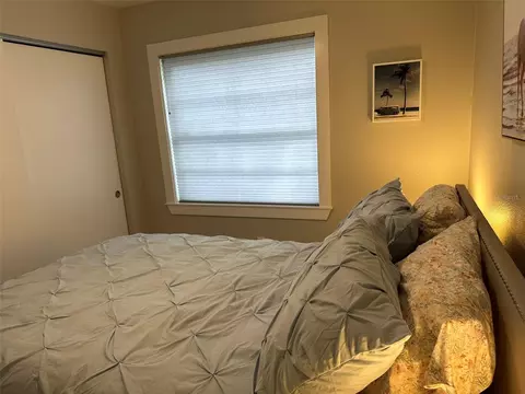 Bedroom - 1840 3rd Ave E, Bradenton, FL 34208 photo 6 of 7