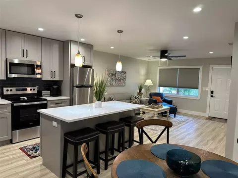 Kitchen - 1840 3rd Ave E, Bradenton, FL 34208 photo 5 of 6
