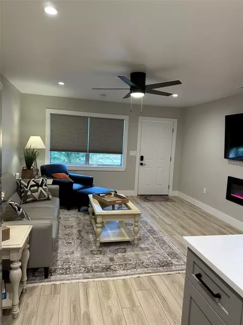 Living - 1840 3rd Ave E, Bradenton, FL 34208 photo 4 of 4