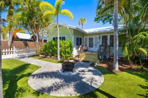 1871 Prospect St, Sarasota, FL 34239