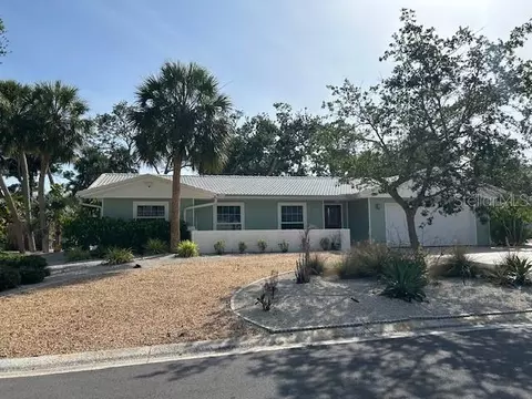 630 Venice Ln, Sarasota, FL 34242