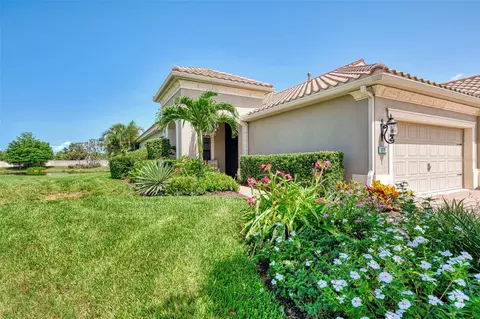 1375 Backspin Dr, Englewood, FL 34223
