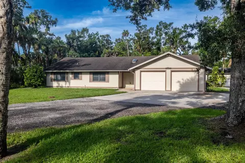 3804 65th St E, Bradenton, FL 34208