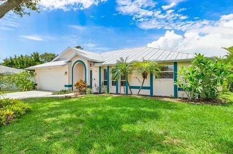 9058 Apple Valley Ave, Englewood, FL 34224
