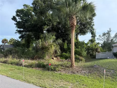 365 La Playa Ln, Port Charlotte, FL 33953