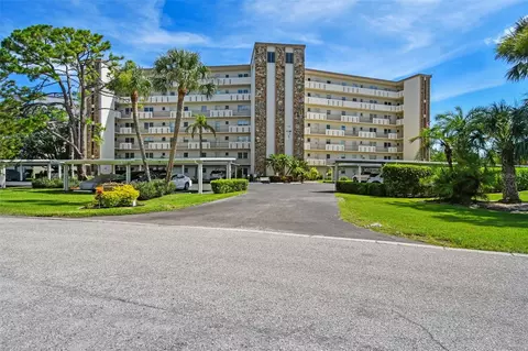 3680 Ironwood Cir #704-L, Bradenton, FL 34209