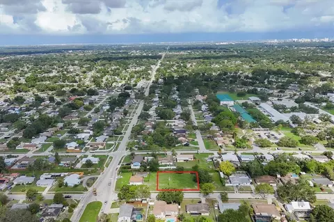 Webber Street, Sarasota, FL 34232