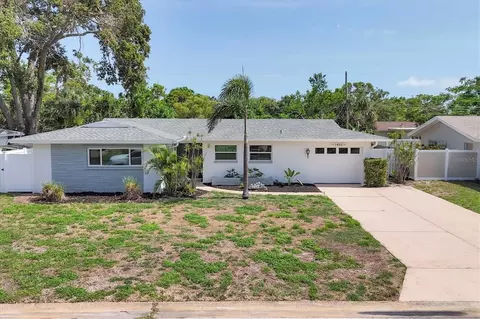 1400 62nd Pl S, Saint Petersburg, FL 33705