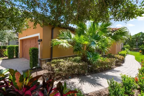 5121 Serata Dr, Lakewood Ranch, FL 34211