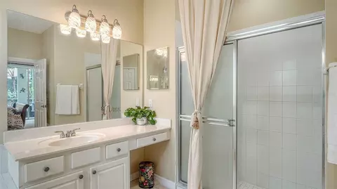 Bath - 7717 Us Open Loop, Lakewood Ranch, FL 34202 photo 2 of 4