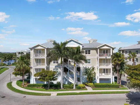 7840 34th Ave W #303, Bradenton, FL 34209