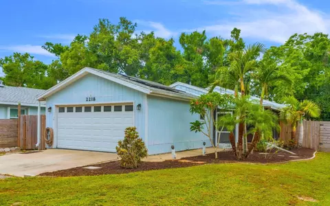 2218 Woodmere Rd, Venice, FL 34293