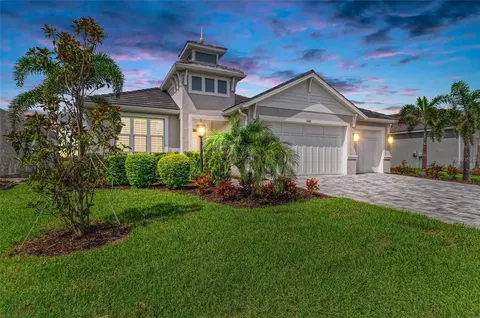 5428 Title Row Dr, Bradenton, FL 34210