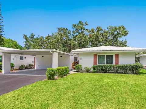 4203 Schwalbe Dr #115, Sarasota, FL 34235