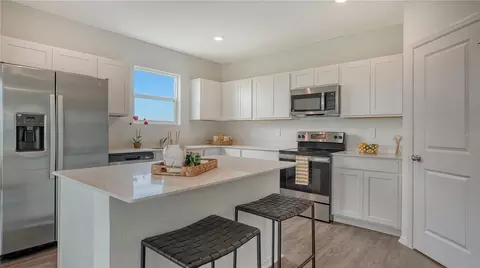 Kitchen - 13113 Bayberry Way, Parrish, FL 34219 photo 2 of 2