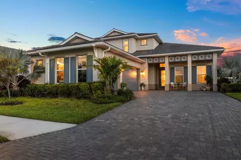 8209 Redonda Loop, Lakewood Ranch, FL 34202