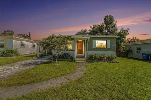 5028 Oxford Ave N, Saint Petersburg, FL 33710