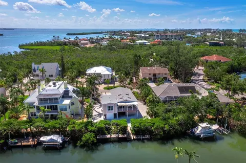 663 Penfield St, Longboat Key, FL 34228