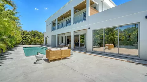 2124 Clematis Pl, Sarasota, FL 34239