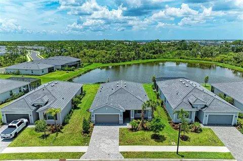 11327 Burgundy Dr, Venice, FL 34293
