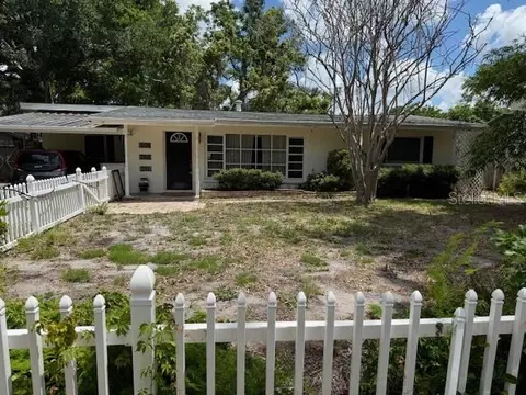 2451 Loma Linda St, Sarasota, FL 34239