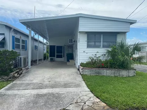 192 Jet Dr, Palmetto, FL 34221