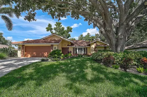 1674 Cottonwood Trl, Sarasota, FL 34232