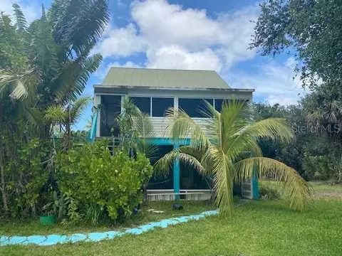 12335 Sherwood Rd, Bokeelia, FL 33922