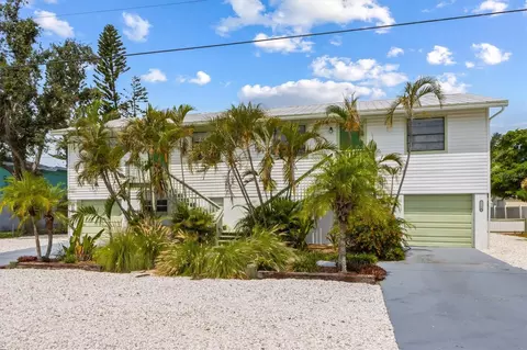 4508 101st St W #A, Bradenton, FL 34210