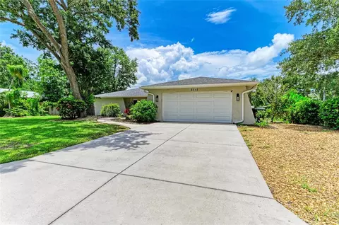 2512 Jamaica St, Sarasota, FL 34231