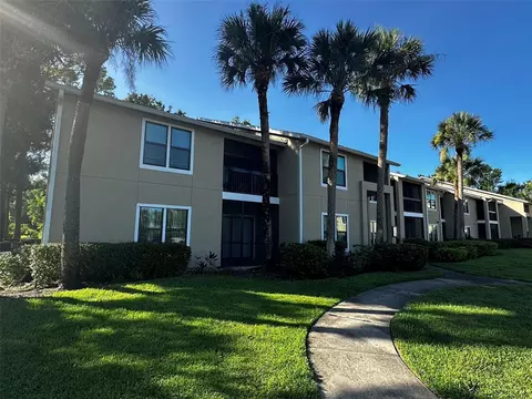 4002 Crockers Lake Blvd #11, Sarasota, FL 34238